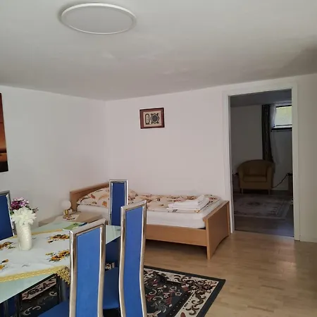 Bella's Apartman *